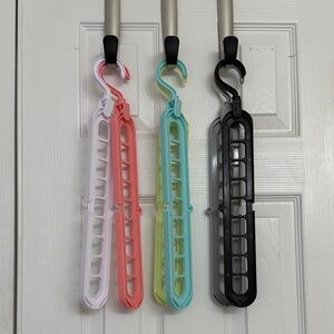 6 Pack Multi-Color Space-Saving Hangers